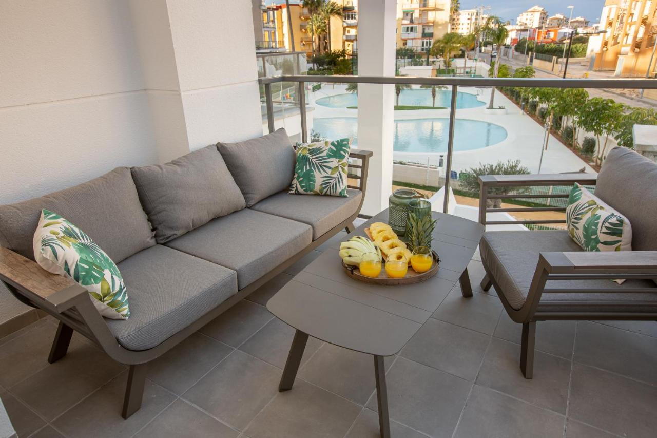Sunny Apartment In Denia With Outdoor Swimming Pool And Garage Parking Place Included, 300M From The Sandy Beach Exterior foto