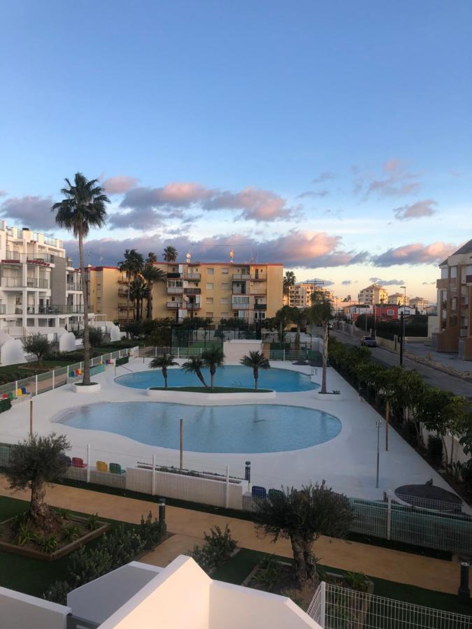 Sunny Apartment In Denia With Outdoor Swimming Pool And Garage Parking Place Included, 300M From The Sandy Beach Exterior foto
