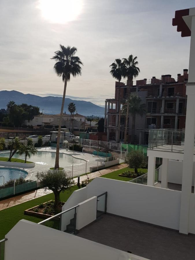 Sunny Apartment In Denia With Outdoor Swimming Pool And Garage Parking Place Included, 300M From The Sandy Beach Exterior foto