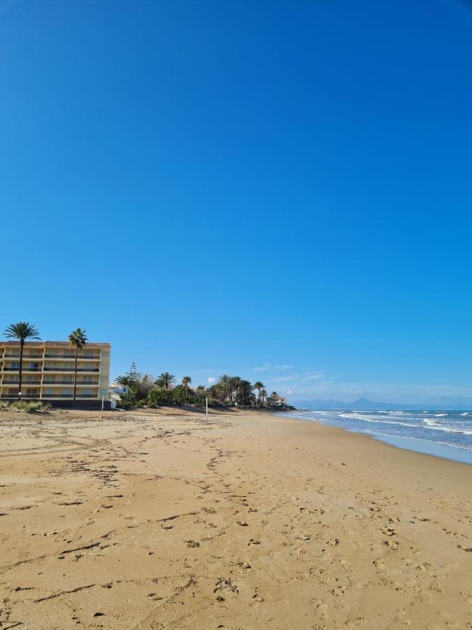 Sunny Apartment In Denia With Outdoor Swimming Pool And Garage Parking Place Included, 300M From The Sandy Beach Exterior foto